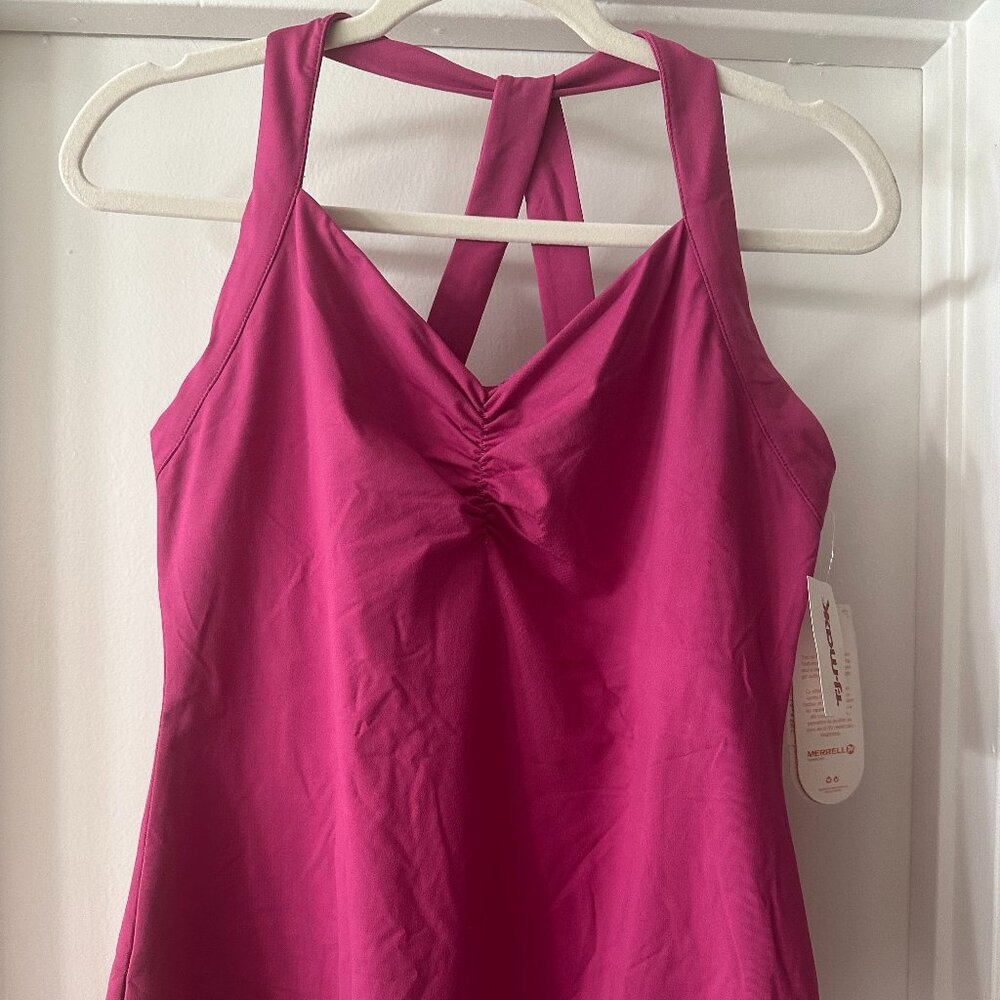 NWT Fuschia Pink Merrell Tank With Shelf Bra UPF 50+